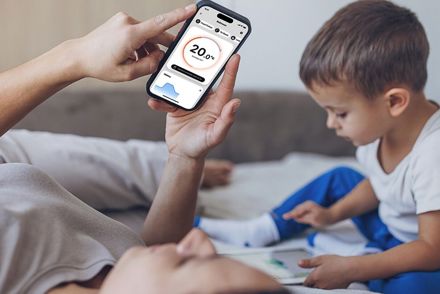 neoapp_landing_page_banner_mum_and_child_app (1).jpg